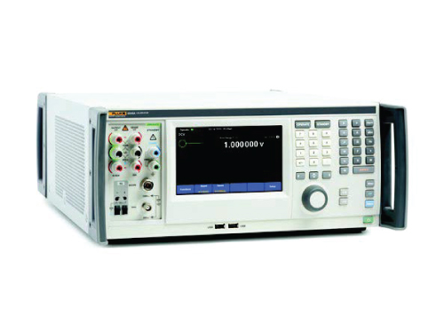 Fluke 5560A Electrical Calibrator